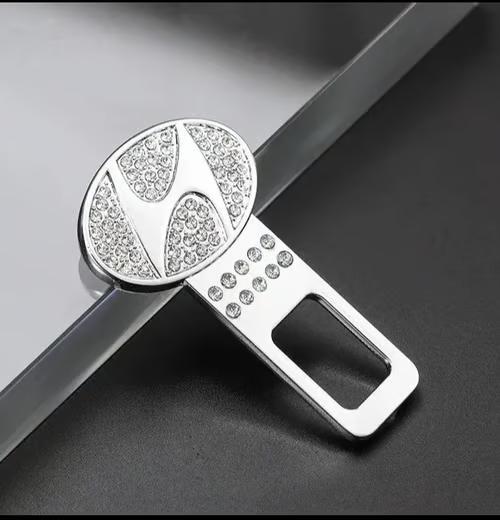 Sam's Accessories 2pcs Seat belt clip sound Stopper with strass