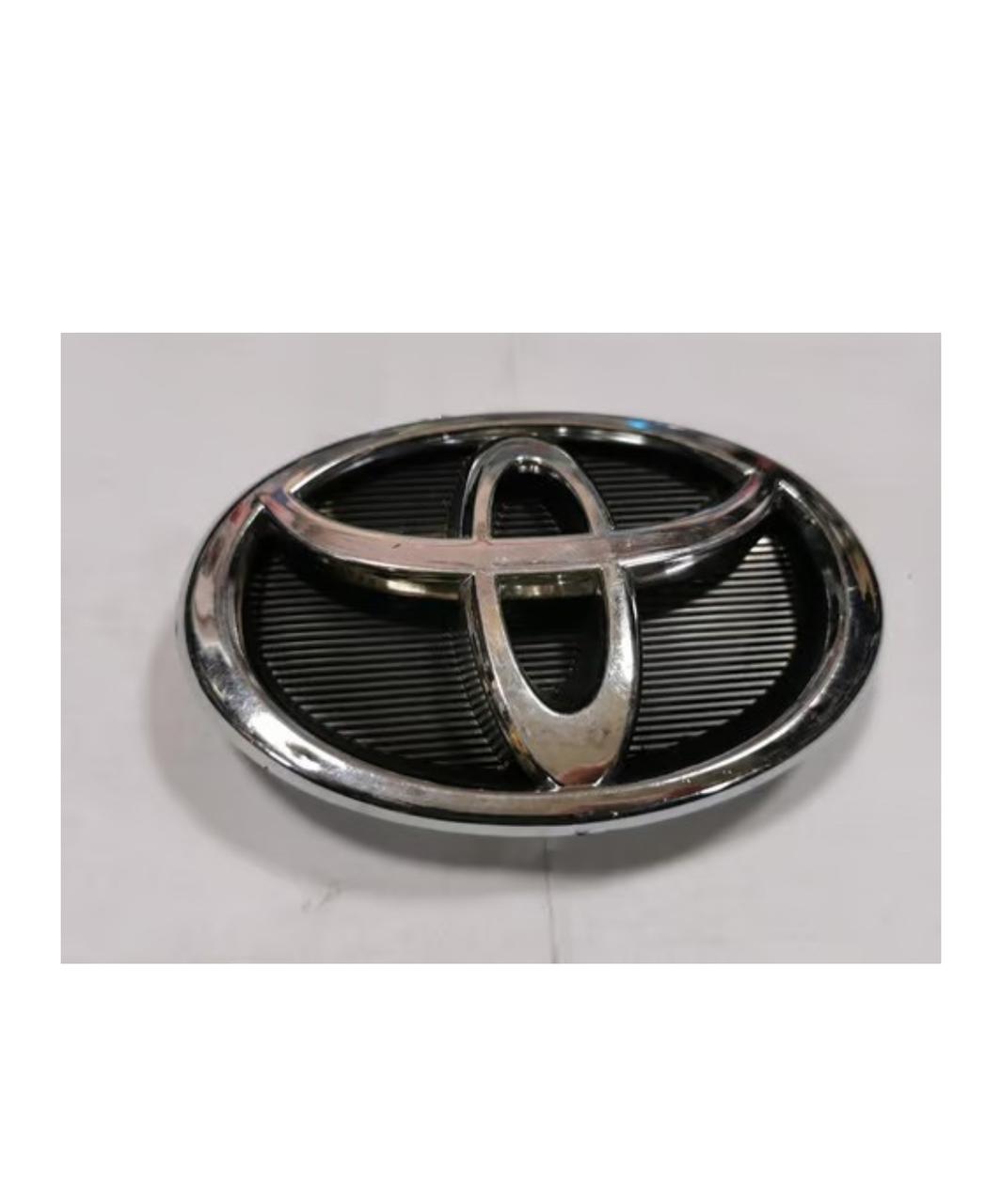 Sam's Accessories Toyota front logo Emblem Badge